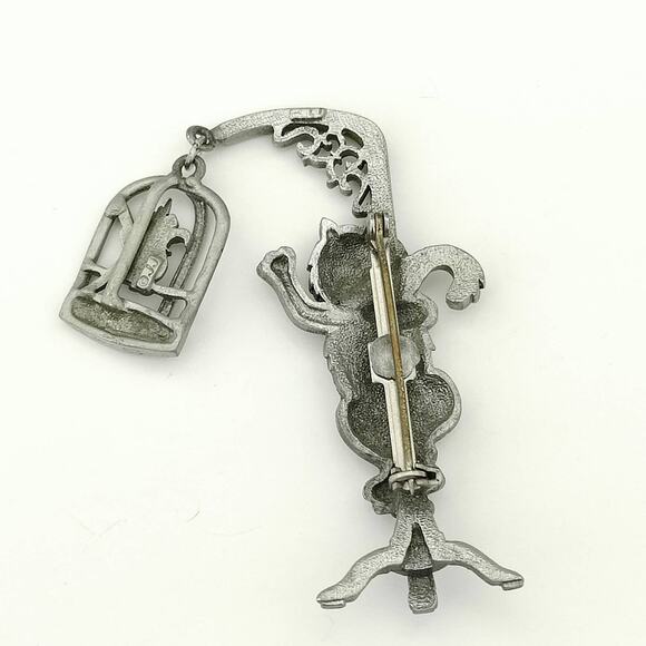 Vintage JJ Jonette Silver Tone Cat & Bird in cage Dangle Articulated Brooch Pin - Picture 2 of 7